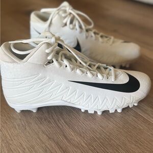 New Nike Alpha Menace Varsity Mid D Men's Football Cleats